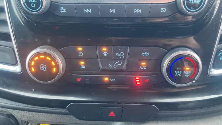 Ford Transit Custom 340 L1 Diesel Fwd 2.0 EcoBlue 170ps Low Roof Limited Van Auto